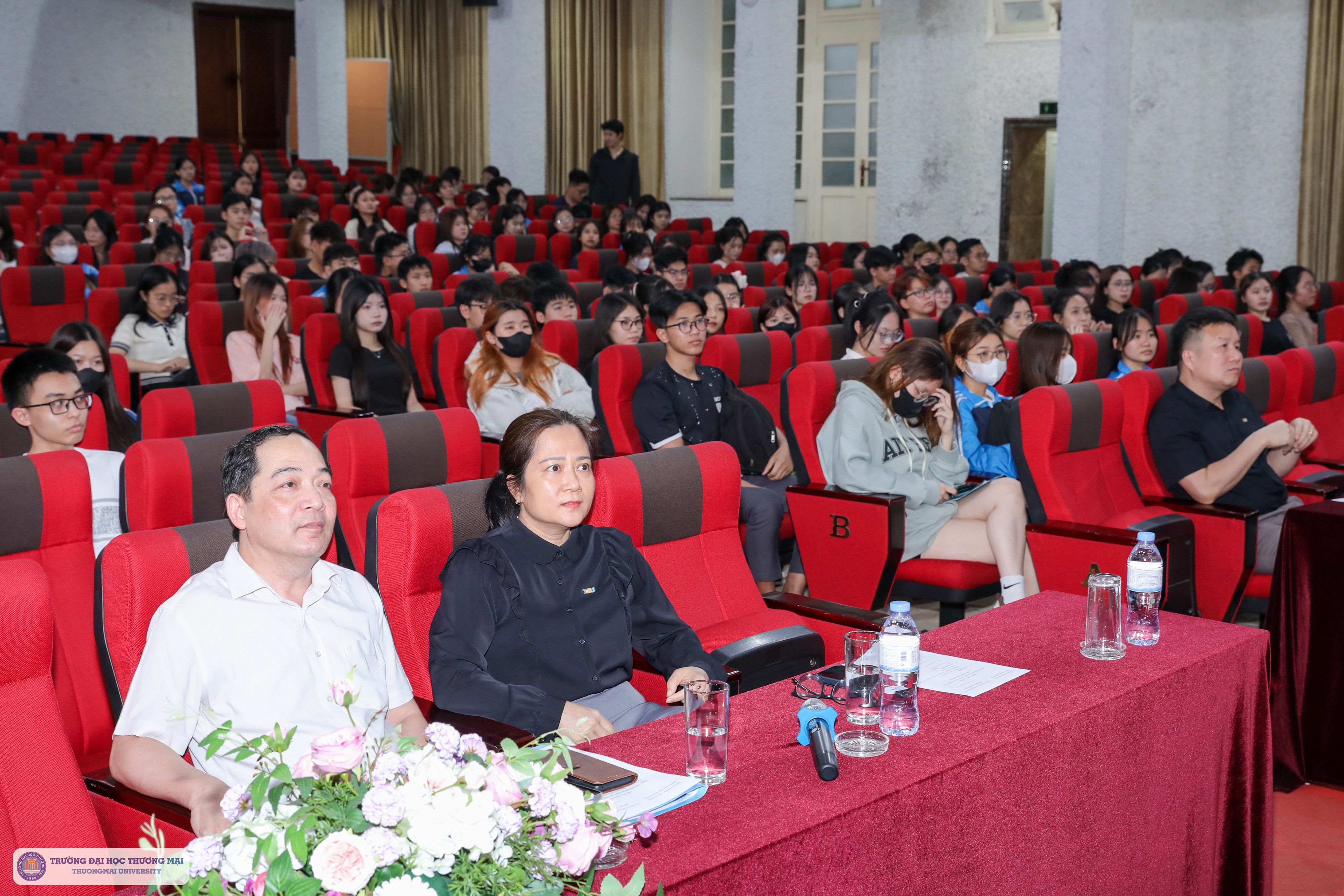 Tọa đàm "Sinh viên trường Đại học Thương mại với giáo dục pháp luật về phòng chống tham nhũng" năm 2025